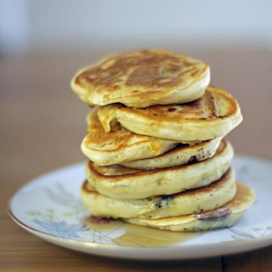 Rezeptbild: Pancakes mit Beeren und Banane