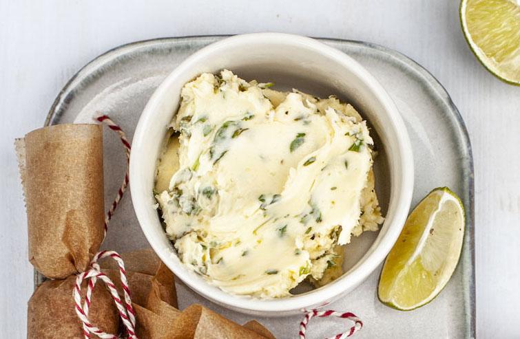 Rezeptbild: Koriander-Limetten-Butter