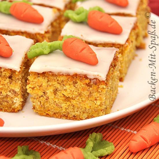 Rezeptbild: Rüblikuchen vom Blech mit Zitronenguss
