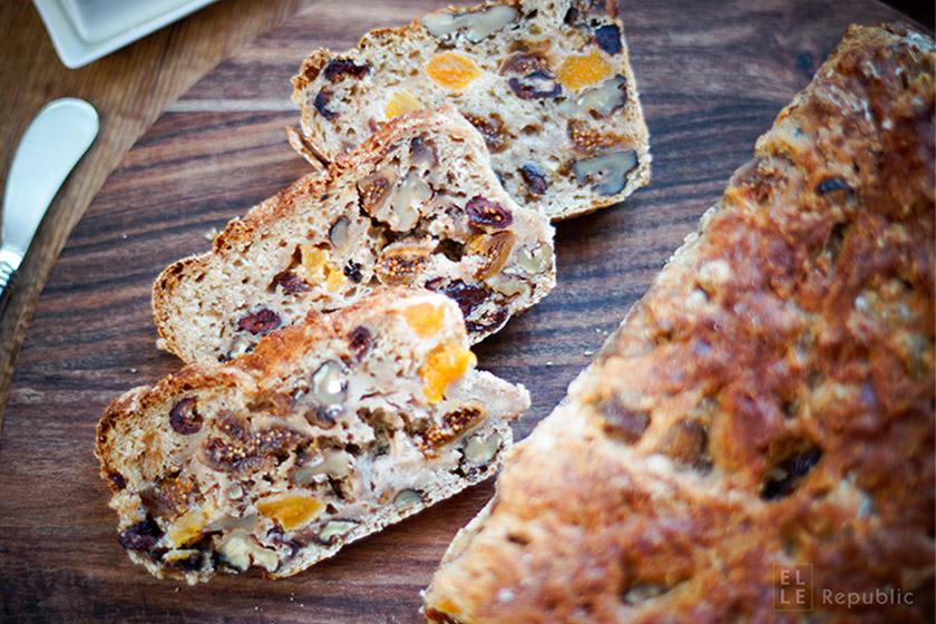 Rezeptbild: Früchtebrot mit Dinkel