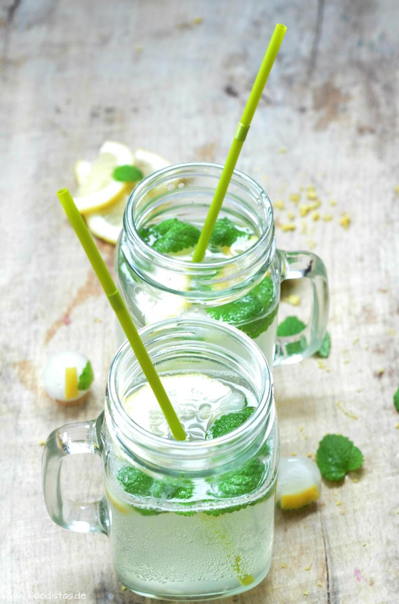 Rezeptbild: Selbstgemachte Zitronenlimonade