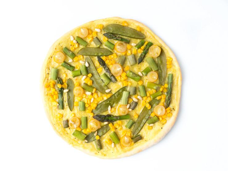 Rezeptbild: Frühlingspizza mit grünem Spargel