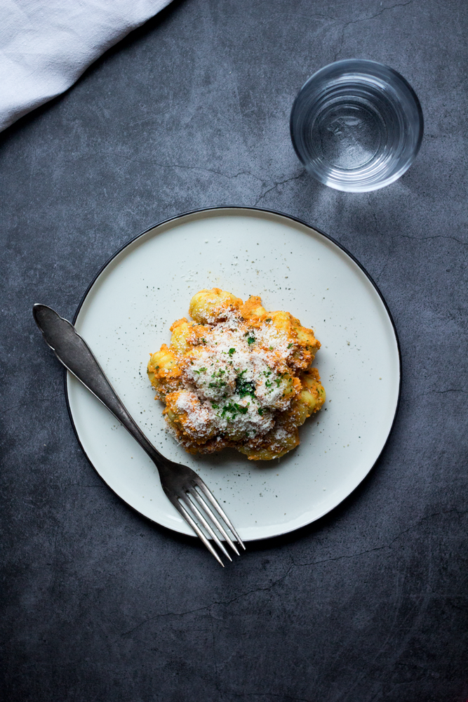 Rezeptbild: Gnocchi in Karotten-Walnuss-Pesto 