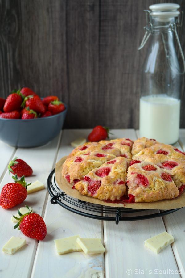 Rezeptbild: Erdbeer Scones