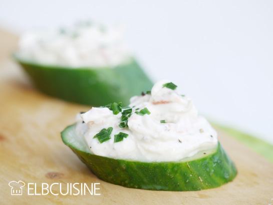 Rezeptbild: Low-Carb-Gurken-Lachs-Snack für den kleinen Hunger