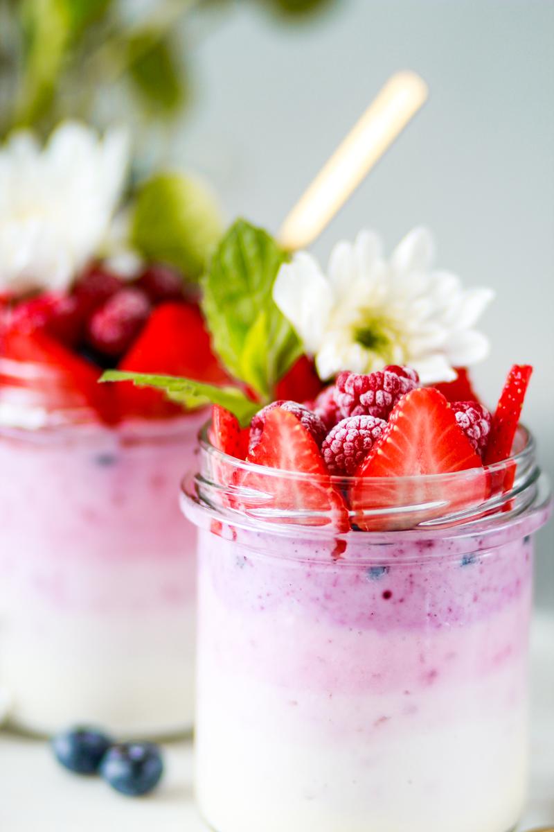 Rezeptbild: Himbeer-Holunder Quark