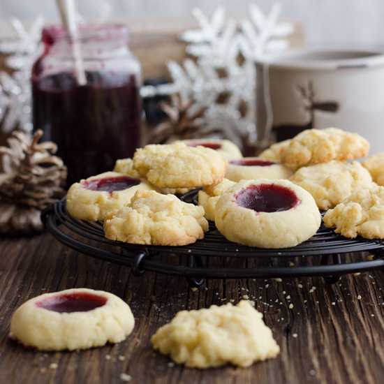 Rezeptbild: Butterhäufchen (mit Marmelade)