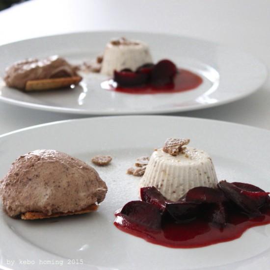 Rezeptbild: Spekulatiusparfait mit Pflaumenröster und Schokomousse auf Zimtwaffel...