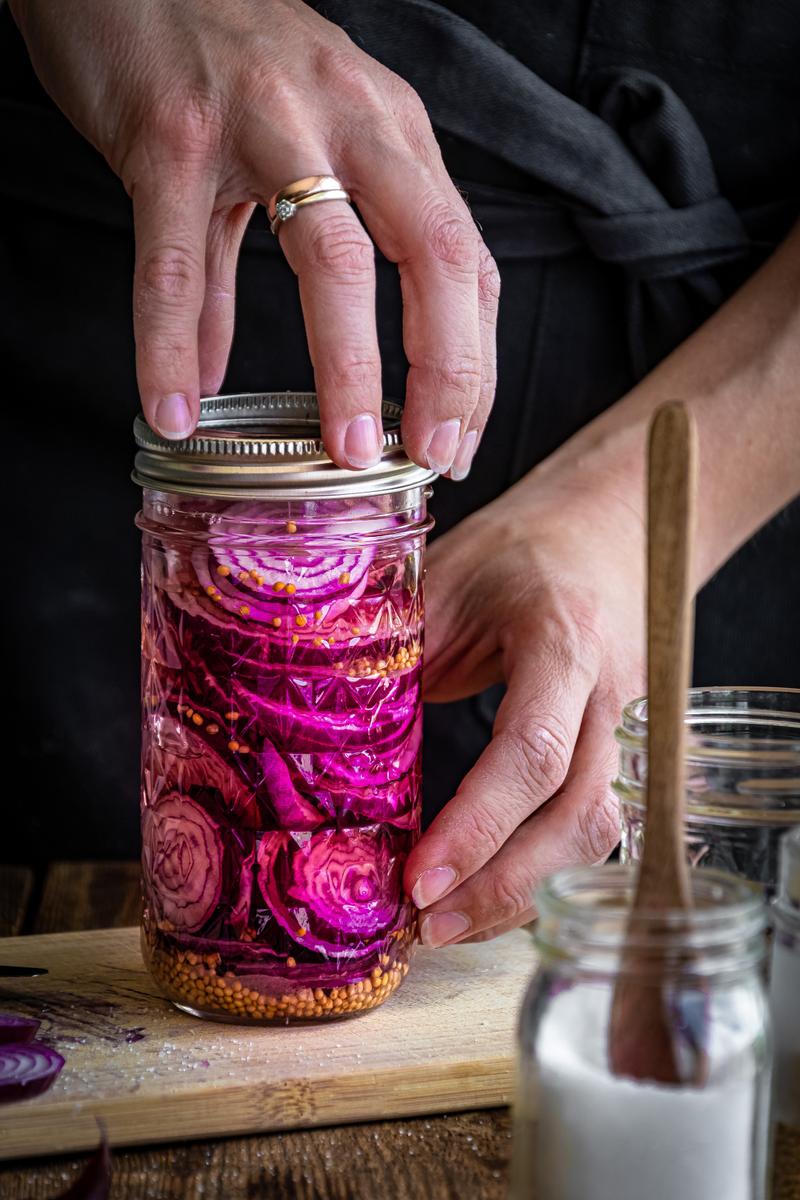 Rezeptbild: Pink Pickles - Zwiebeln selber einlegen