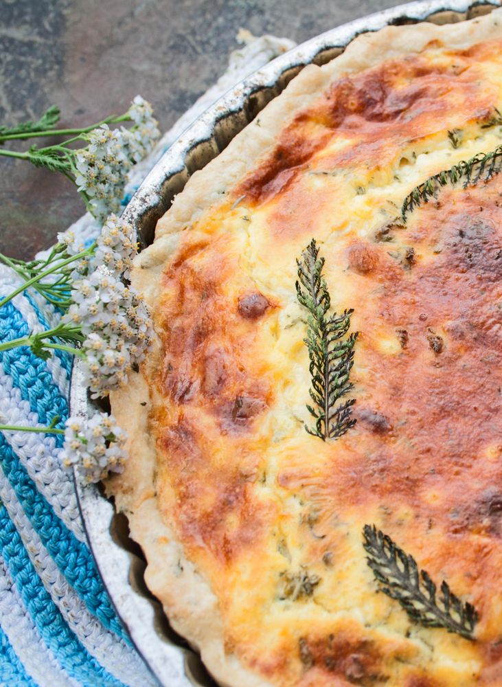 Rezeptbild: Quiche Lorraine mit Schafgarbe