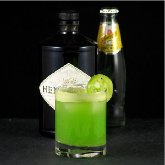 Rezeptbild: Gin Tonic mit grüner Tomate