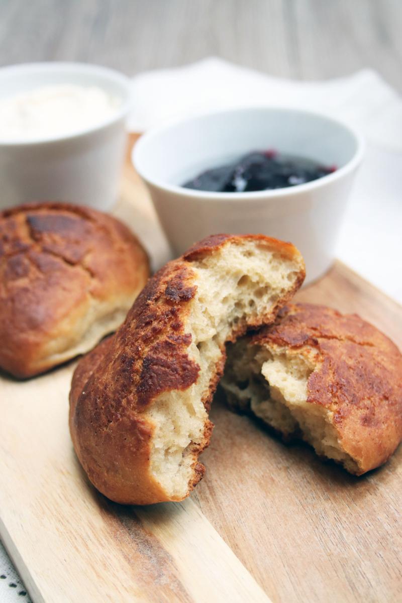 Rezeptbild: Ein süßer Start in den Tag mit Zimtbrötchen