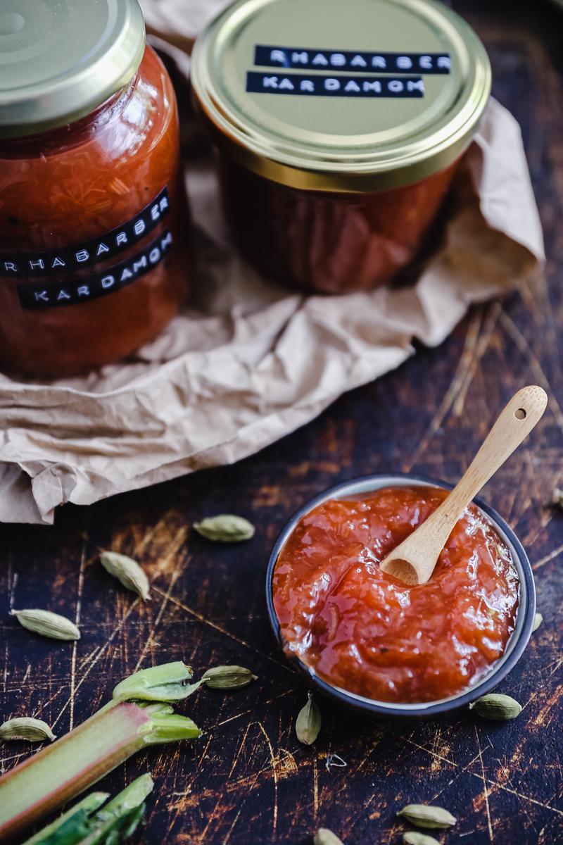 Rezeptbild: Rhabarbermarmelade mit Kardamom Kick