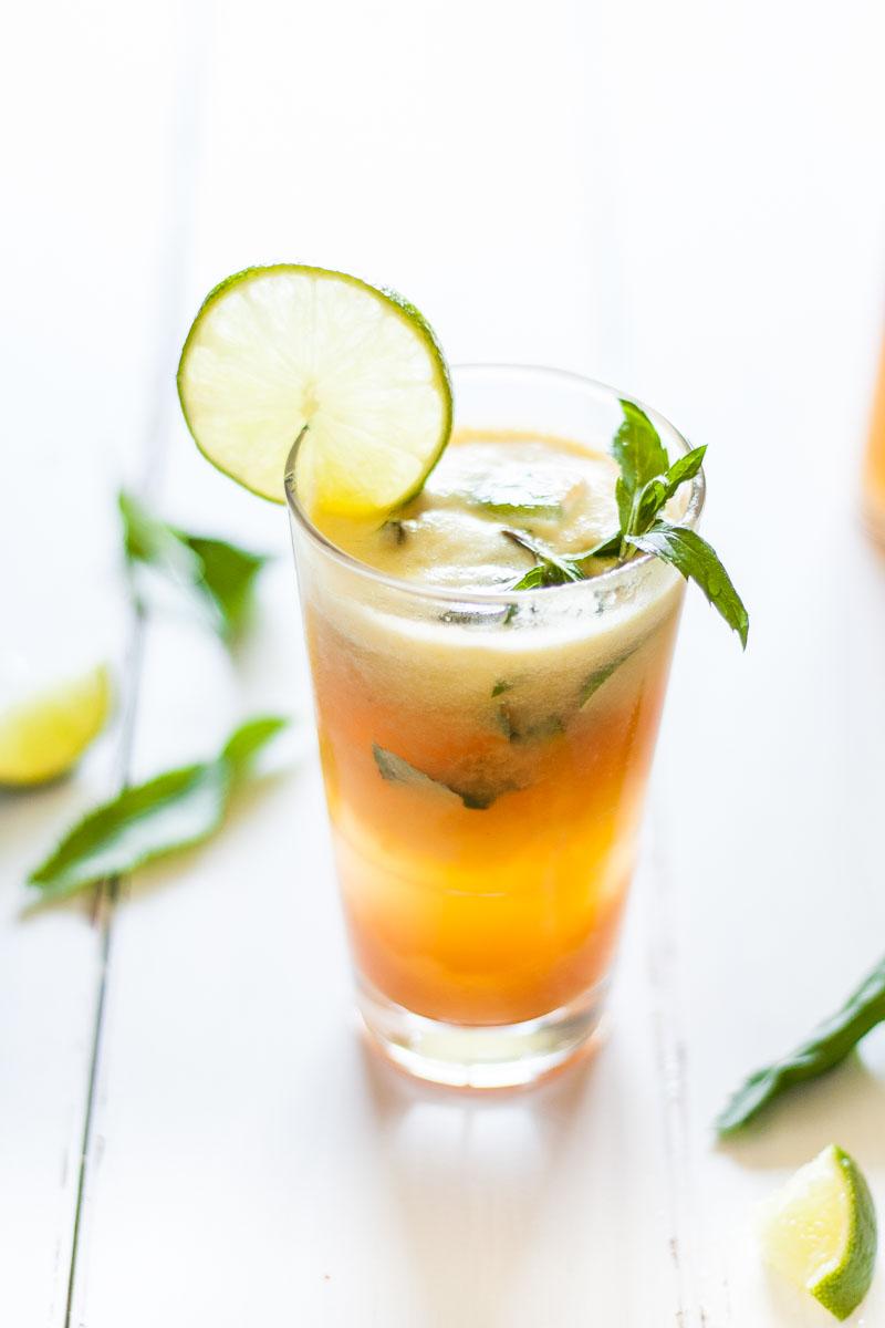 Rezeptbild: Zuckerfreier Sommer Drink mit Ananas und Papaya