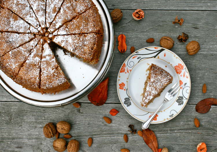 Rezeptbild: Amaretto Nusskuchen