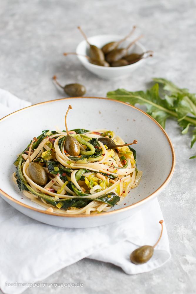 Rezeptbild: Winterpasta mit Puntarelle, Lauch und Kapern