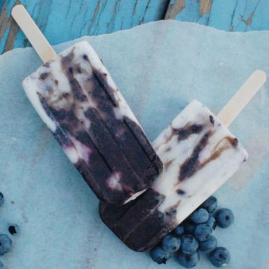 Rezeptbild: Blaubeer-Joghurt Popsicle