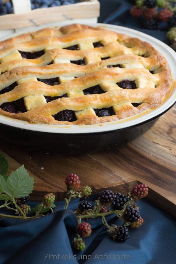 Rezeptbild: Brombeer-Blaubeer-Pie