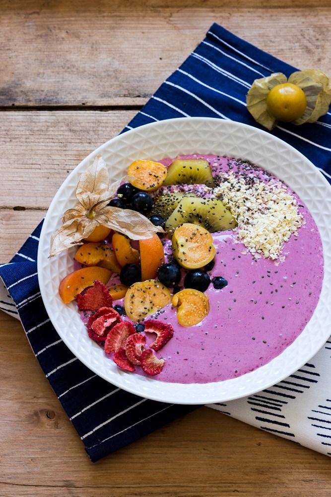 Rezeptbild: Brombeer-Smoothie-Bowl