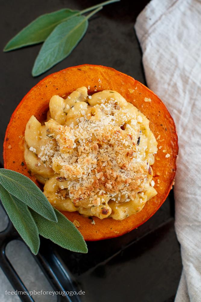 Rezeptbild: Mac and Cheese aus dem Kürbis