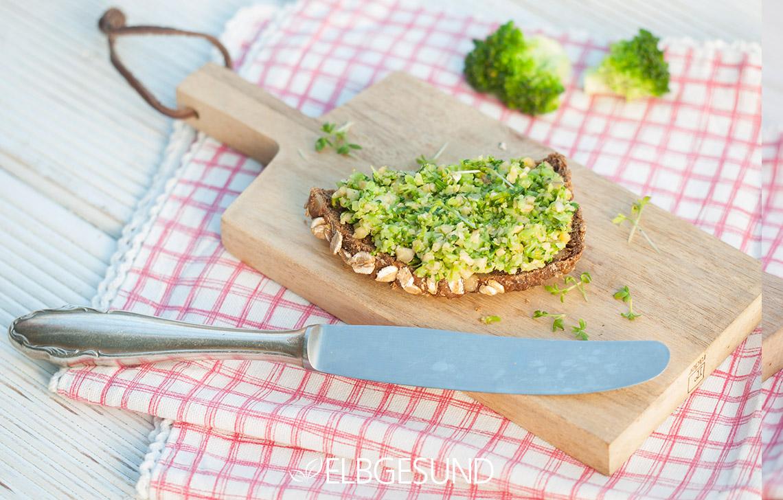Rezeptbild: Brokkoli-Aufstrich – Gemüse aufs Brot