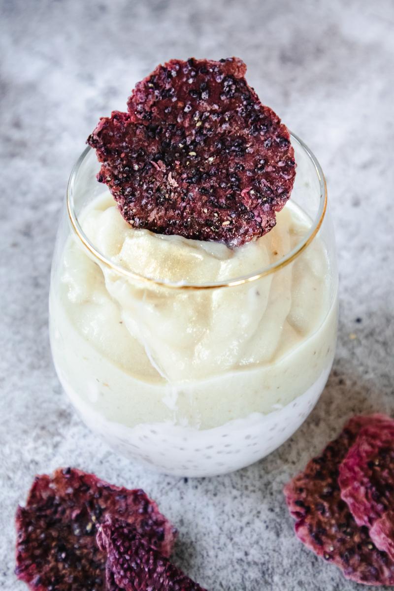 Rezeptbild: Cremiger Kokos Chia Pudding mit Nice Cream