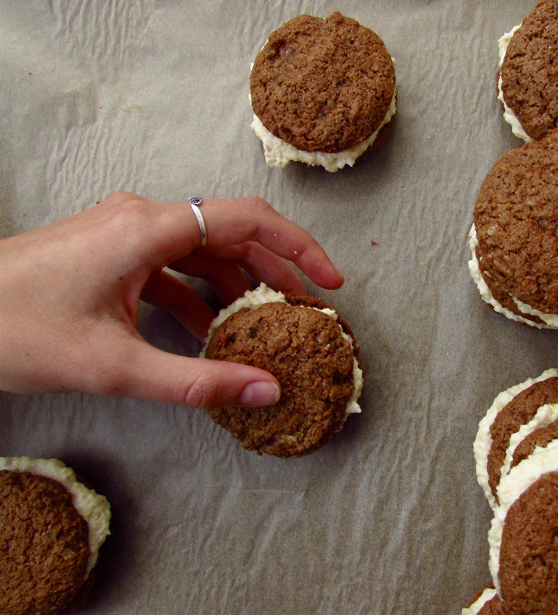Rezeptbild: Die perfekten Gewürz-Ingwer-Sandwich-Cookies (vegan)
