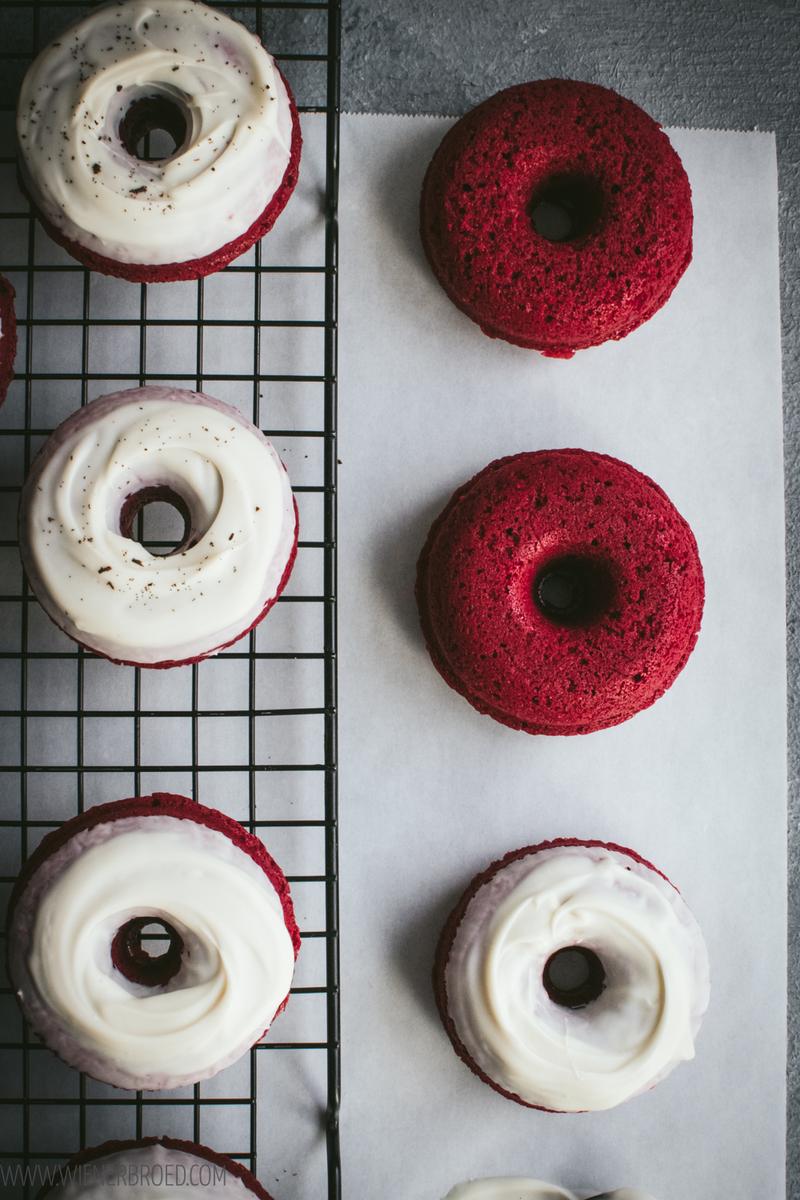 Rezeptbild: Red Velvet-Donuts