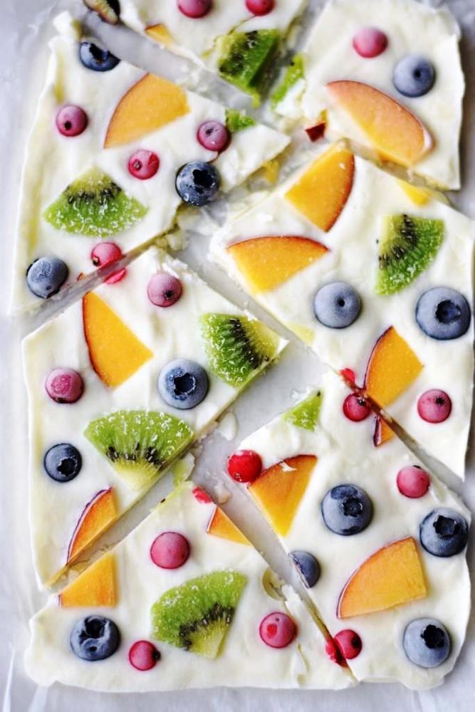 Rezeptbild: Frozen Yogurt Bark - die coole und leichte Eiserfrischung