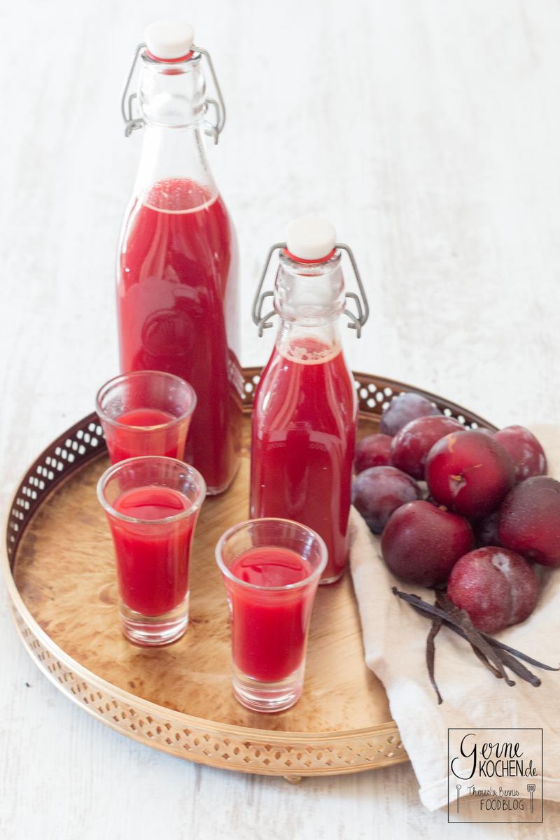 Rezeptbild: Pflaumenlikör mit Weißwein und Gin