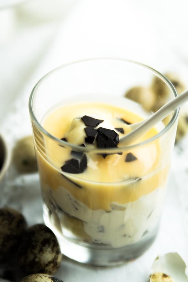 Rezeptbild: Eierlikör-Brownie Dessert