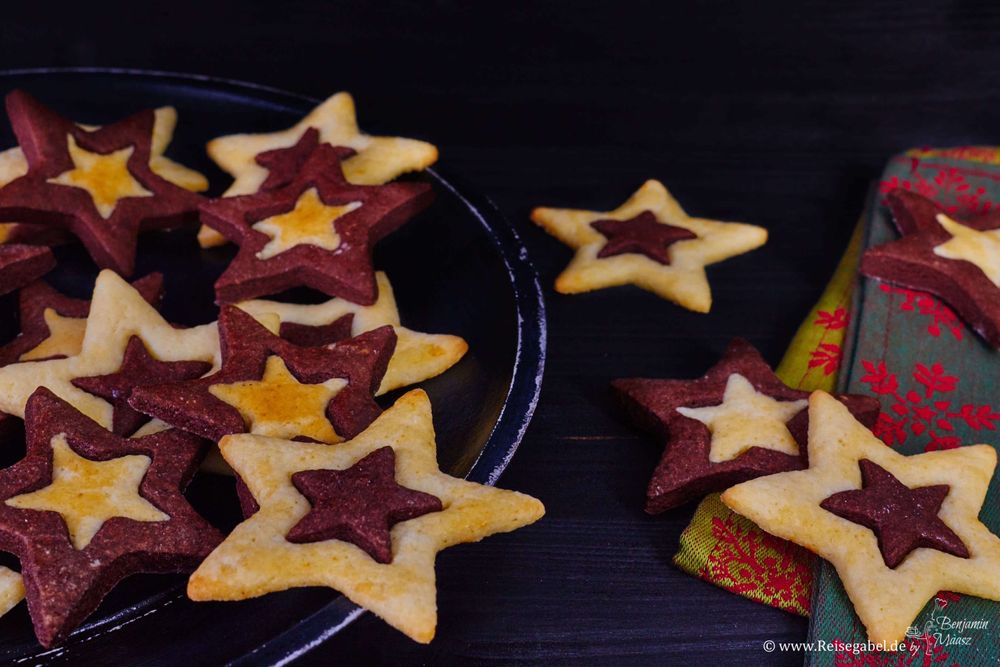 Rezeptbild: Schwarz-Weiß Sterne – der Weihnachtsklassiker