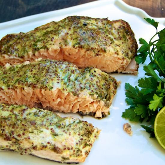 Rezeptbild: Gebackener Lachs mit Schnittlauch - Estragon Sauce