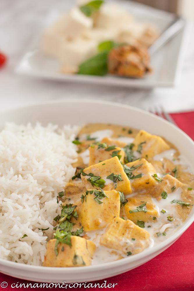 Rezeptbild: Vegetarisches Curry mit Paneer Käse, Joghurt & Mango Pickles { Achari Paneer }