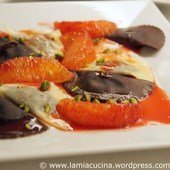 Rezeptbild: Schokoladenravioli mit Orangensauce