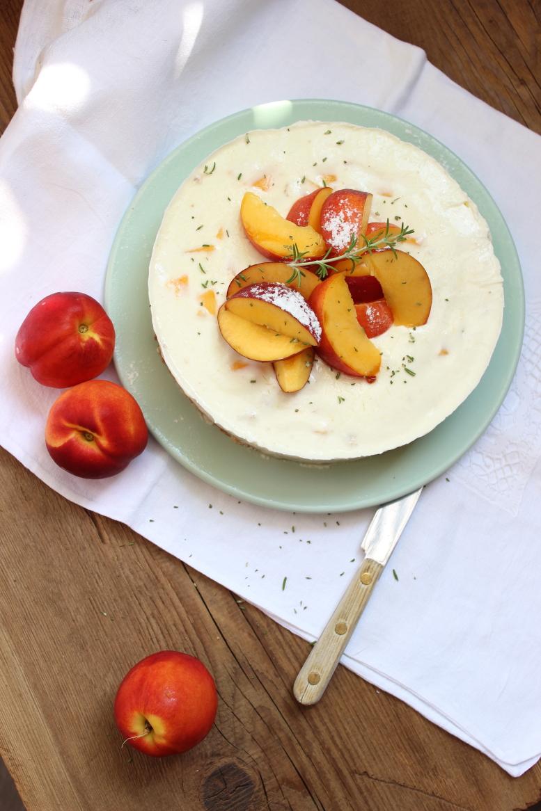Rezeptbild: Geeeiste Nektarinentorte