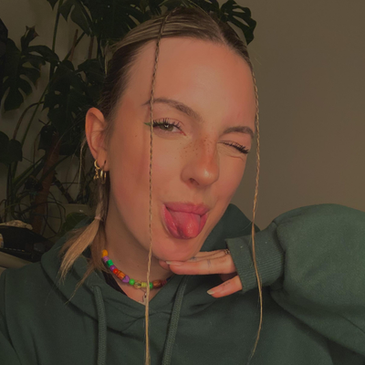 Profilbild von Maya Bri