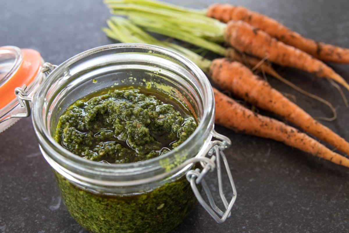 Rezeptbild: Möhrengrün Pesto