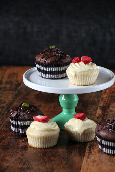 Rezeptbild: Vegane Schoko- und Vanille-Muffins