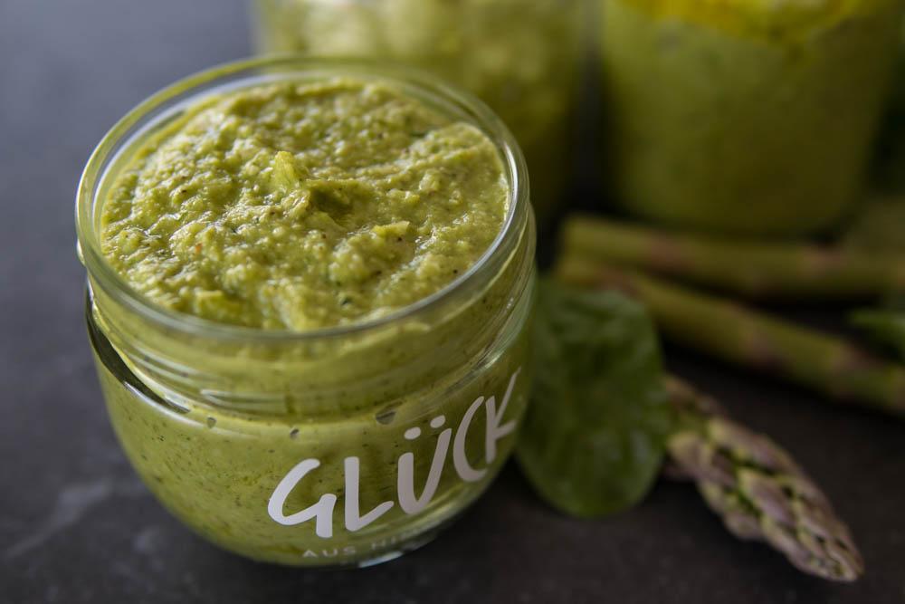 Rezeptbild: Spargel-Spinat-Pesto