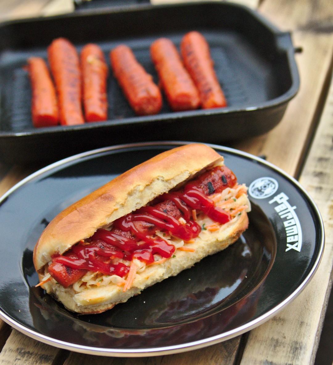 Rezeptbild: Carrot-Dogs mit Coleslaw