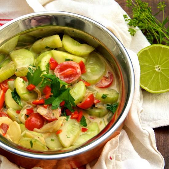Rezeptbild: Gurkencurry mit Kokosmilch