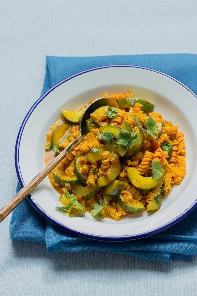 Rezeptbild: Gurkencurry mit Linsenspirelli