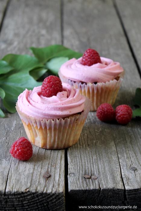 Rezeptbild: Himbeer-Joghurt-Cupcakes