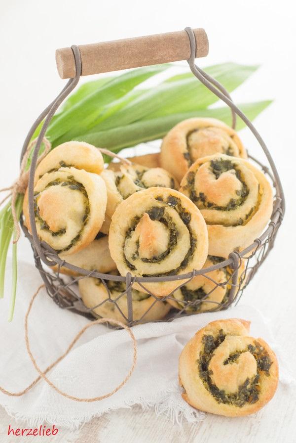 Rezeptbild: Bärlauch-Kartoffel-Schnecken mit Parmesan