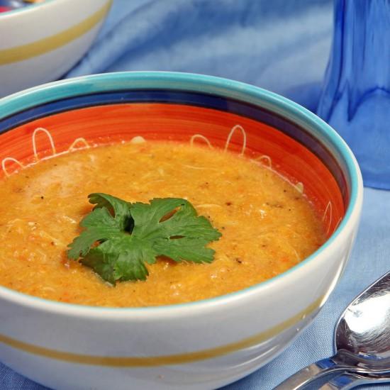 Rezeptbild: Scharfe Kürbissuppe mit Krabben