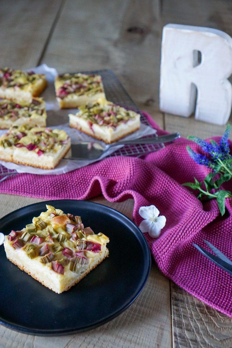 Rezeptbild: Rhabarberkuchen mit Pudding