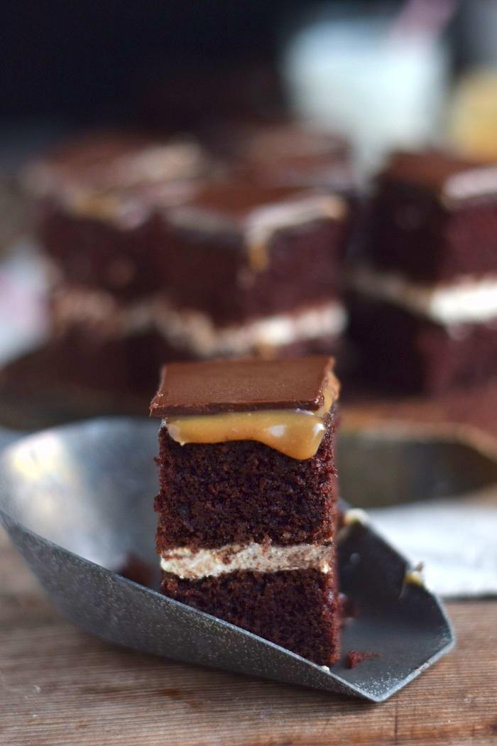 Rezeptbild: Ein Glücklichmacher: Schoko Creme Karamell Kuchen