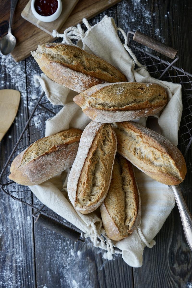 Rezeptbild: 6 rustikale Baguette-Brötchen