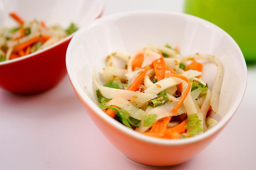 Rezeptbild: Kohlrabi und Karotten-Salat